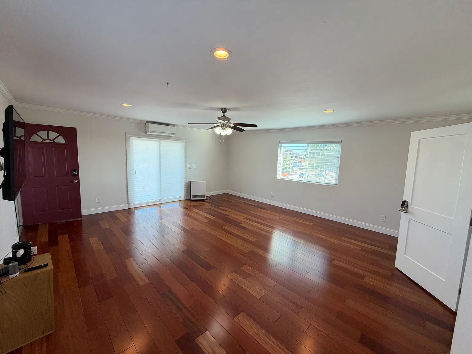 2 bed, 1000 sqft, $1,495 — Photo 1