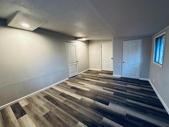 2nd image of 1140 E Owens