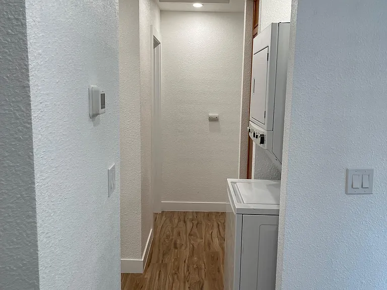 630 W 2nd Ave #16 — Photo 8