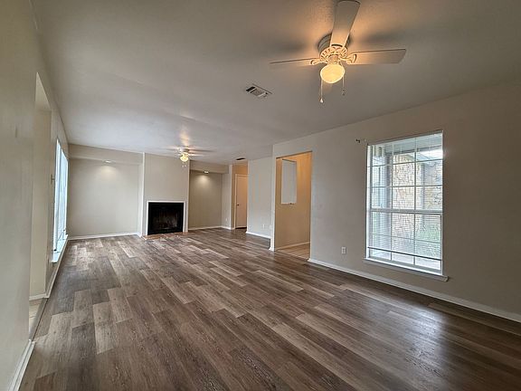 3rd image of 1001 Todd Ln