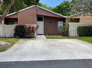 22235 Woodborn Dr, Boca Raton, FL 33428