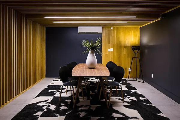 Rented by Nooklyn NYC LLC | media 64