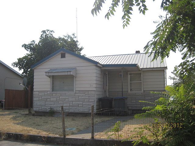 1st image of 725 N 9th Ave