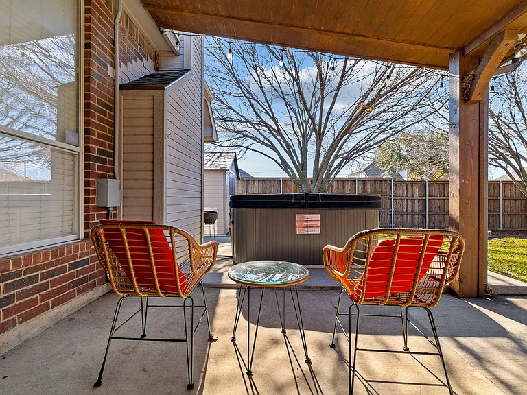 8317 Greenfield Dr — Photo 21