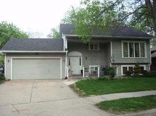 4926 N 4th Ct, Minneapolis, MN 55430