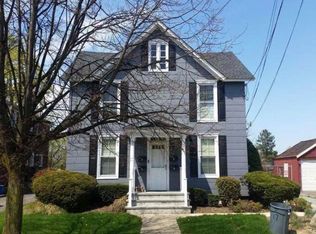 17 Park Ave, Babylon, NY 11702