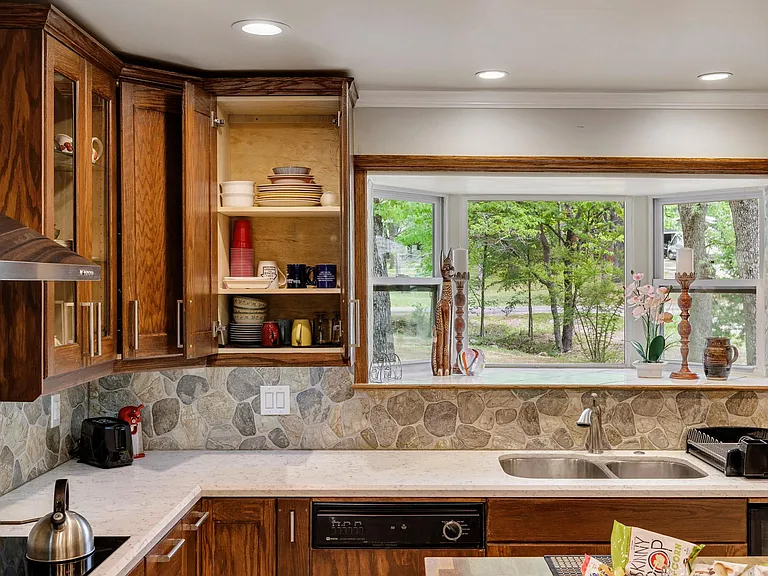 433 Ensign Ln — Photo 13