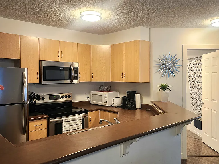 1121 6th Ave SW #711 — Photo 2