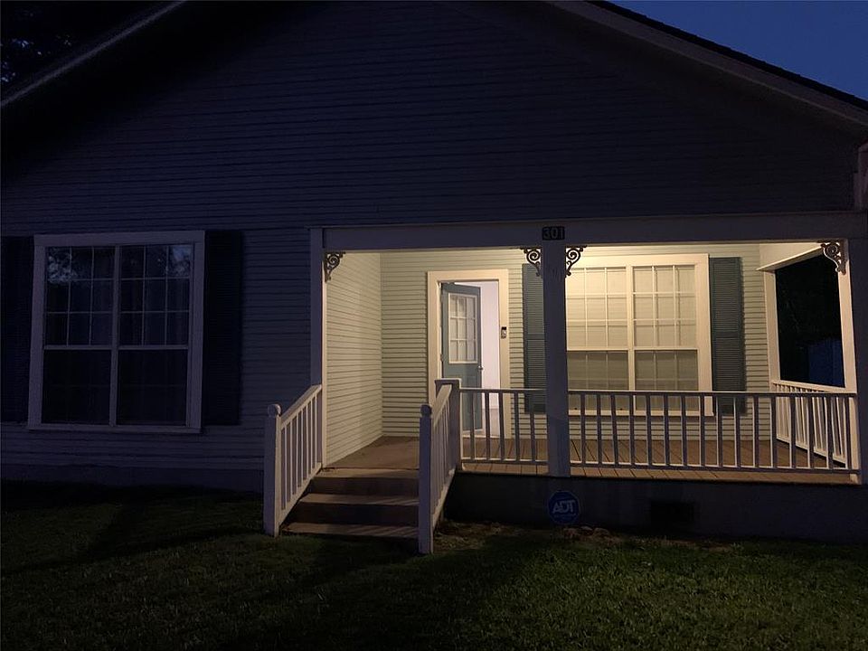 1st image of 301 E Labadie Ave