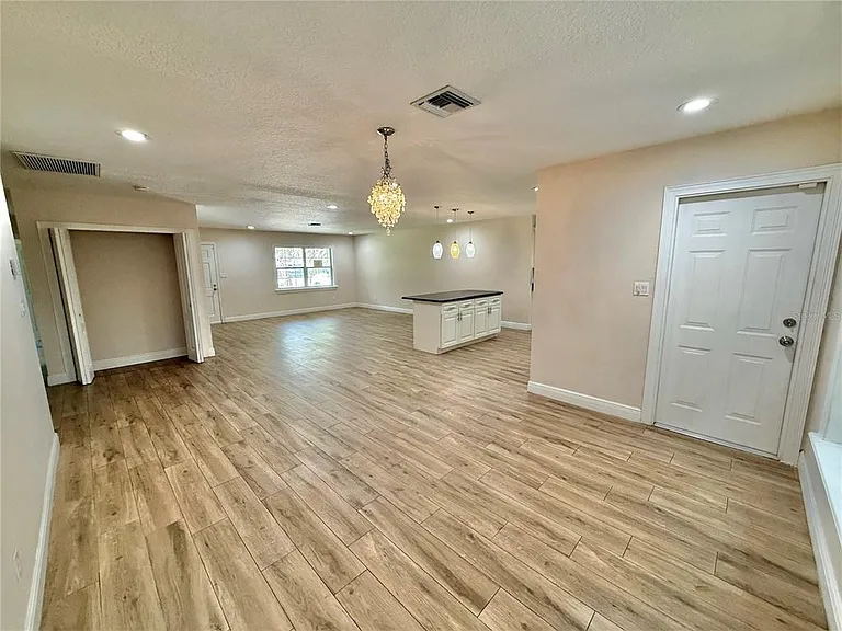 2810 Flowertree Rd — Photo 8