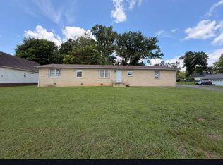 301 Grove Ave NW, Cleveland, TN 37311