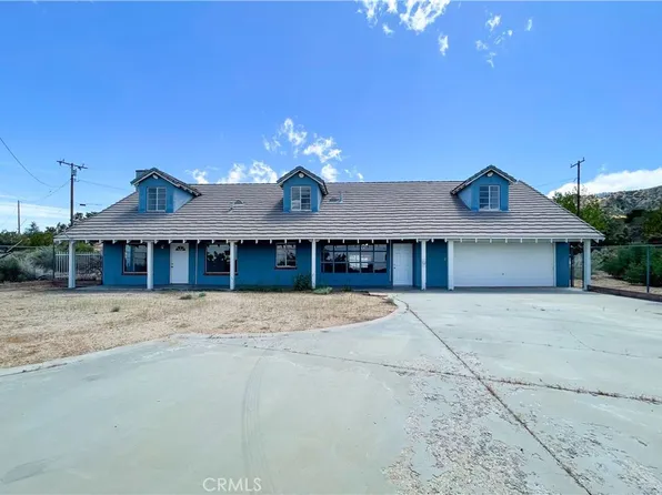 9367 Mountain Rd, Pinon Hills, CA 92372