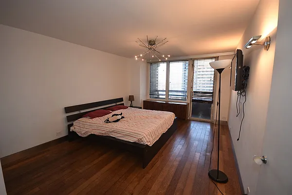 Rented by Luxury Habitat | media 22