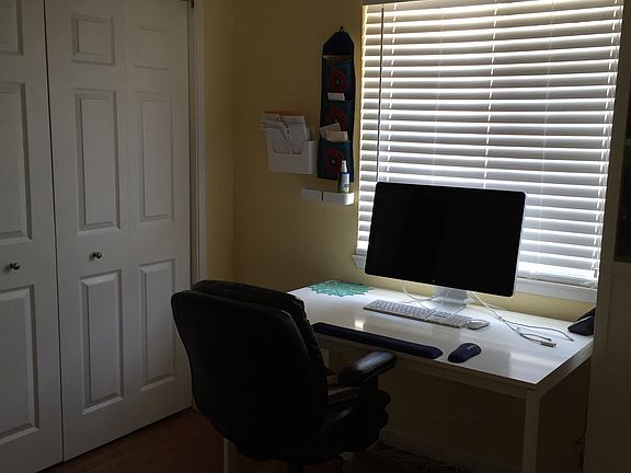 Small Bedroom/Study room