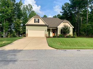 210 Willow Ridge Dr, Louisburg, NC 27549