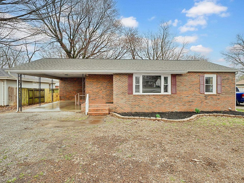 1st image of 6 Willow Dr