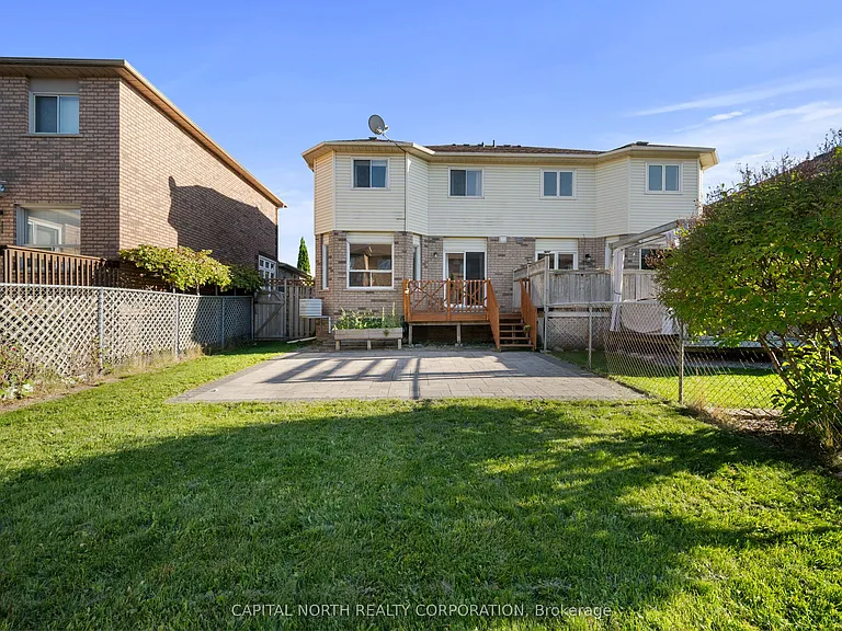 86 Breeze Dr — Photo 35