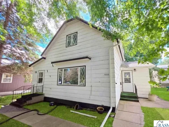 1023 N Spring St, New Ulm, MN 56073