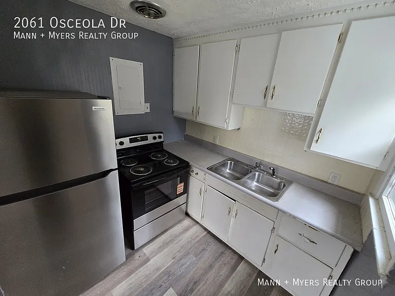 2061 Osceola Dr — Photo 9