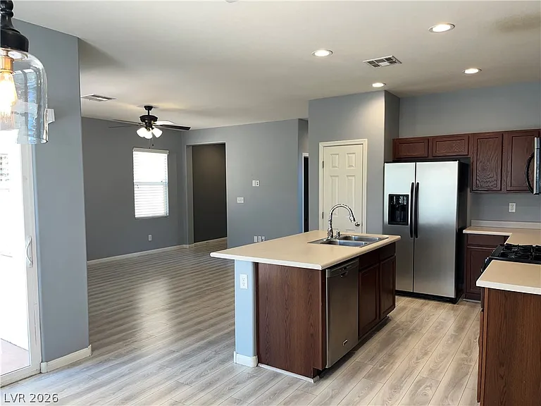 1533 Sagrada Ct — Photo 2