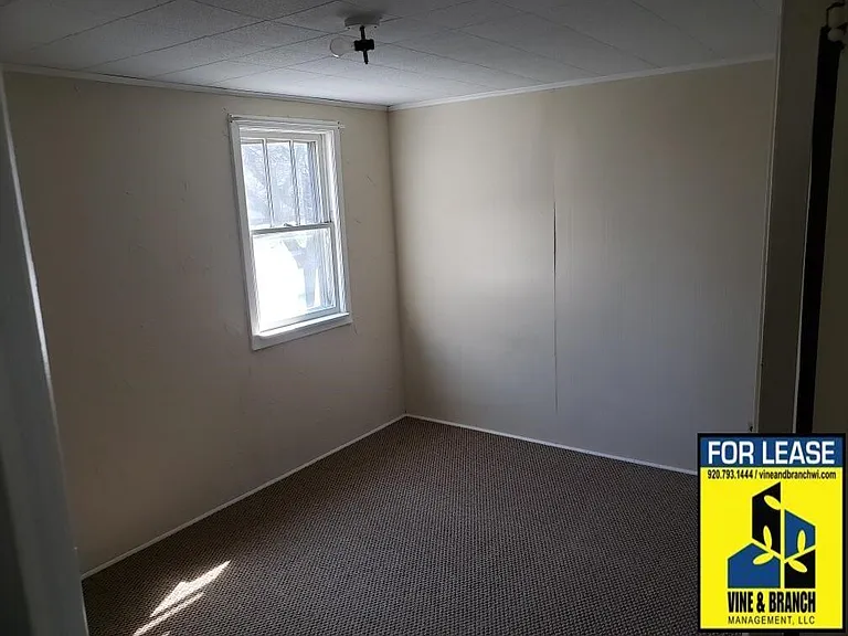 825 S 17th St — Photo 14