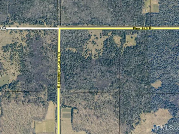7082 E Stonington Rd, Rapid River, MI 49878