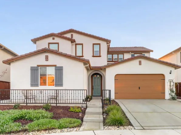 2004 Santos Pl, Woodland, CA 95776