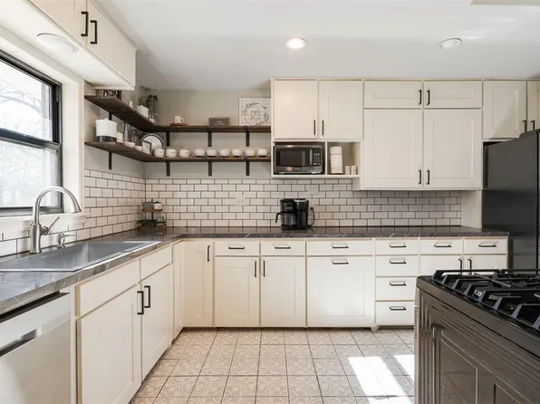 1324 E Scott Ave, Stillwater, OK 74075