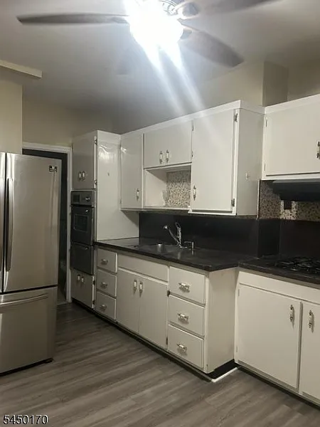 2 bed, 1.0 bath, $2,300 — Photo 4