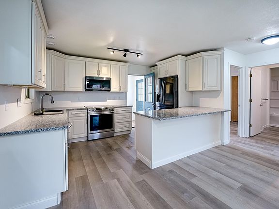 4th image of 515 W Sunny Ln