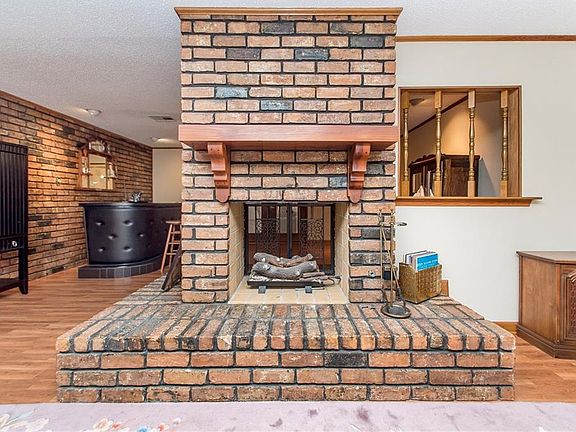 5th image of 2612 Cedarlawn Dr