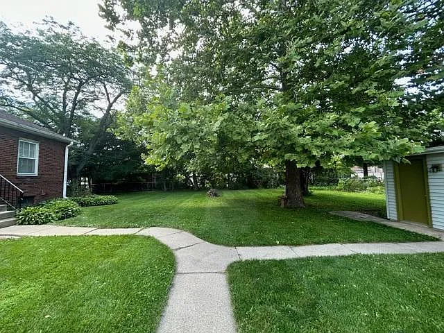 994 Greenview Ave — Photo 15