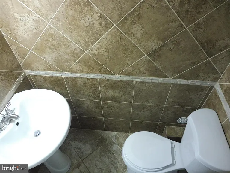 1030C Margate Ct — Photo 8