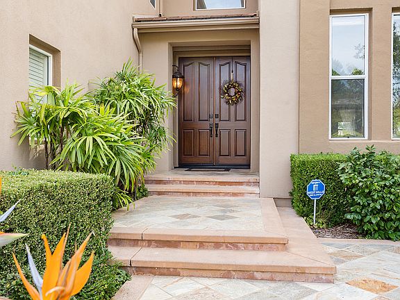 3rd image of 7309 Hillsview Ct