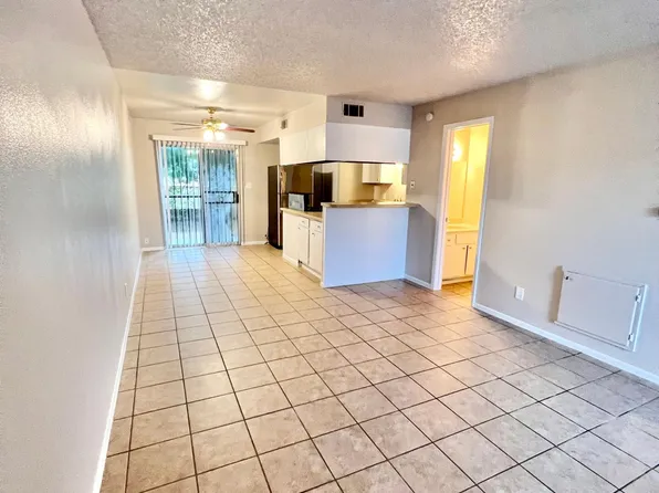 1074 Linde St, New Braunfels, TX 78130