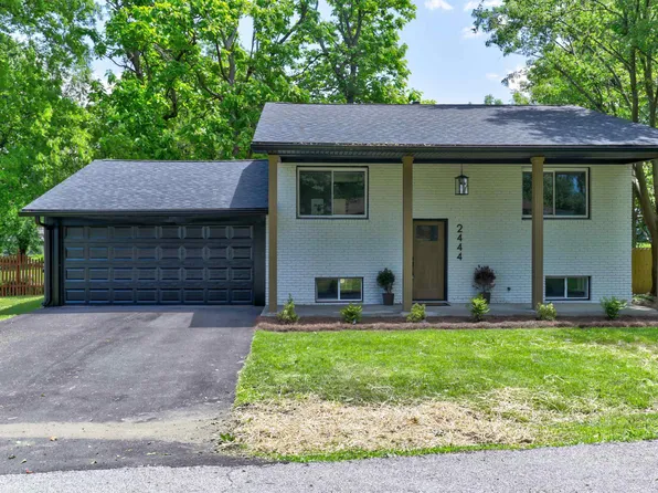 2444 Clover Cir, Newburgh, IN 47630