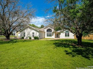 132 E Tall Timber Rd, Kerrville, TX 78028