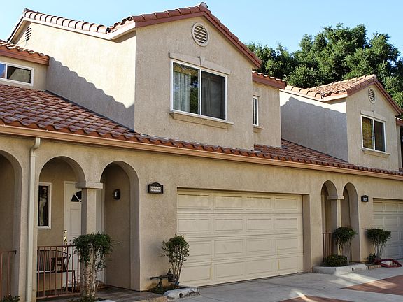 3rd image of 3223 Royal Oaks Dr #B5