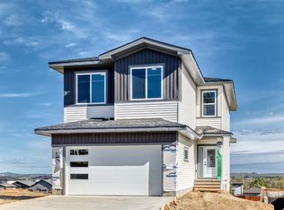 15 S Vincent Gate, Sylvan Lake, AB T4S0V7
