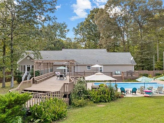 2nd image of 733 Unity Church Rd