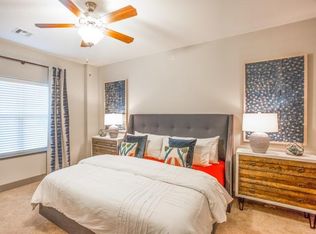 788 NW Donovan Rd, Lees Summit, MO 64086