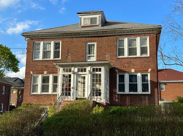 160 Homestead St, Boston, MA 02121
