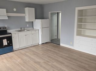 59 Park St #59D, Essex Junction, VT 05452