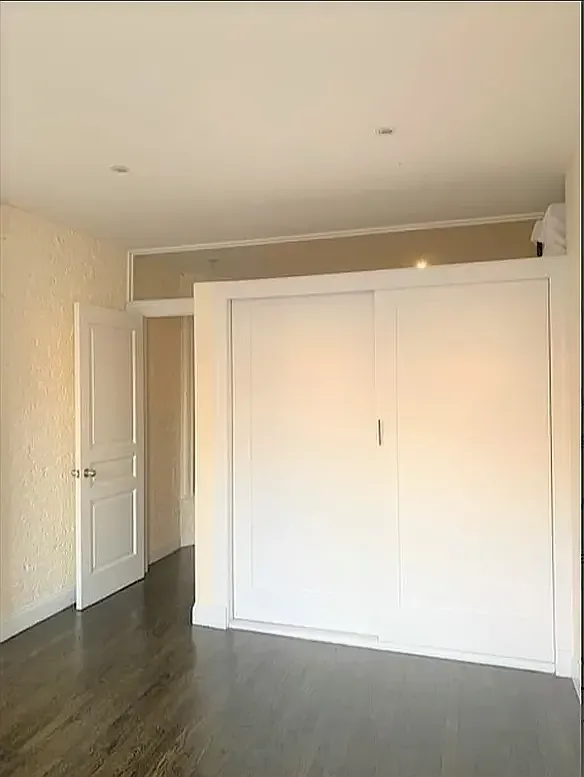 114 Perry Street — Photo 4