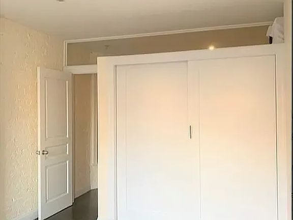 4th image of 114 Perry St APT 3B