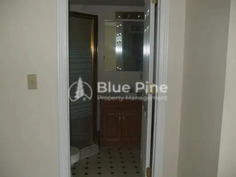 635 S 5 W — Photo 7