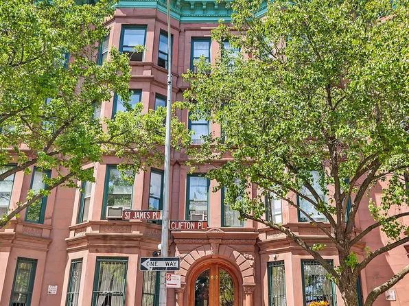 Mohawk at 80 Saint James Place in Clinton Hill : Sales, Rentals