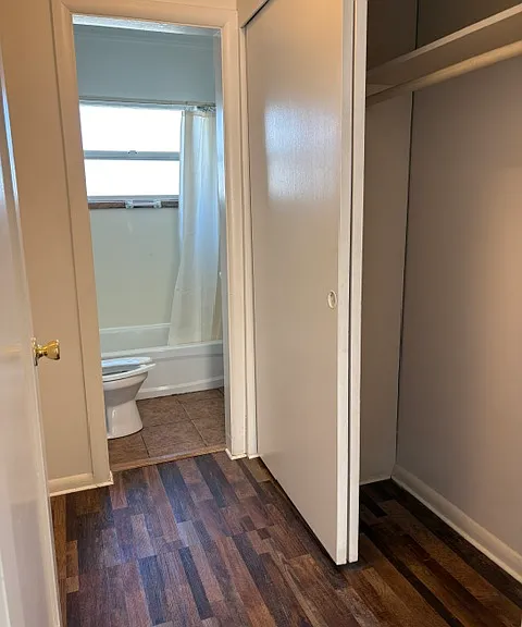 290 S 9th St — Photo 6