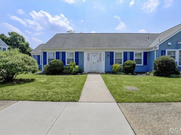 203A Rossmoor Dr, Monroe Township, NJ 08831