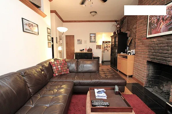 Rented by Bond New York | media 16